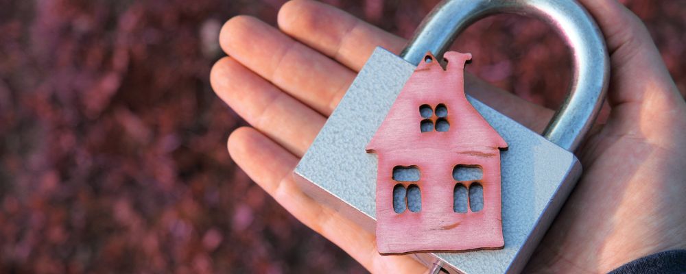 Here is a free video training for you on How to Buy Turnkey Rental Properties in Out-Of-State markets.  Just push play to watch it right now.